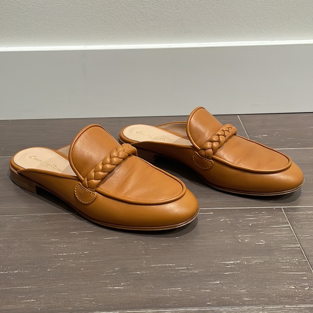 Gianvito Rossi Belem flat braided mules in Sienna. Size 6.5